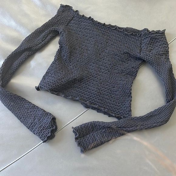 Free People Tops - Free People textured long sleeve crop top